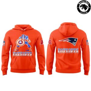 New England Patriots x Disney Characters Merchandise Collection Hoodie 2
