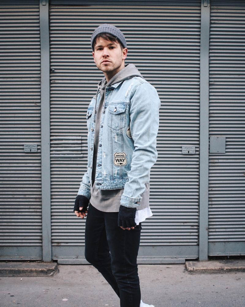 Pairing a Men’s Hoodie with a Denim Jacket