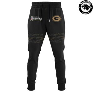 Green Bay Packers NFL Salute To Service 2026 Custom Camo Hoodie 3