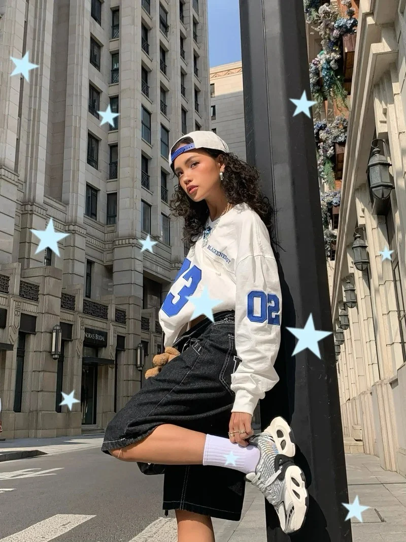 Other Ways to Style Women's Sweatshirts 6