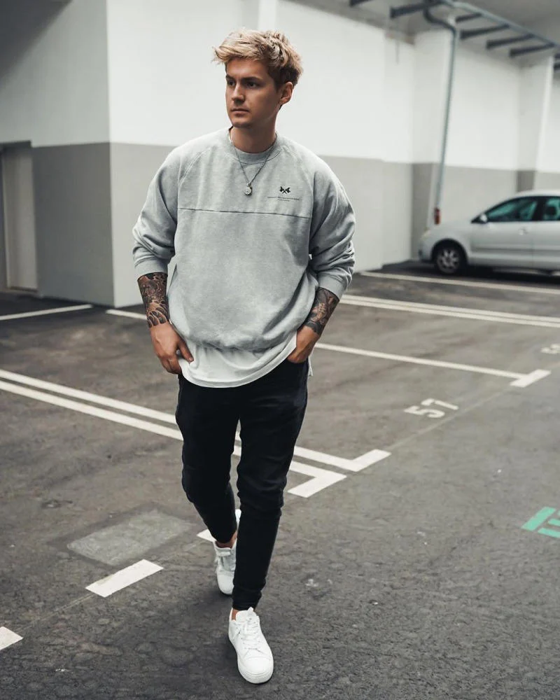 Styling a Crewneck Sweater with Skinny Jeans